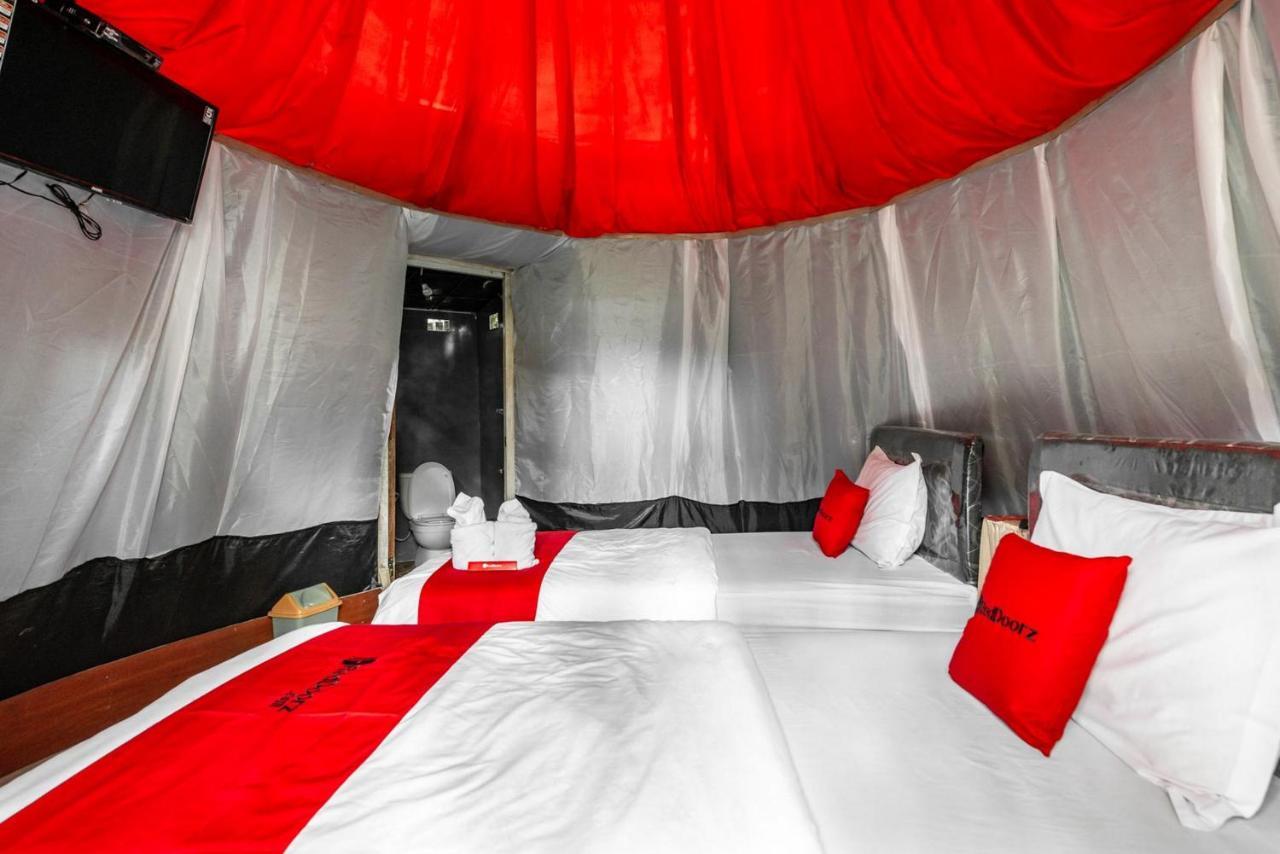 ホテル Reddoorz @ Apache Camp バトゥ エクステリア 写真